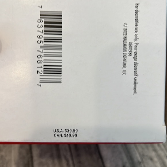 Festive Octopus - Picture 7 of 7